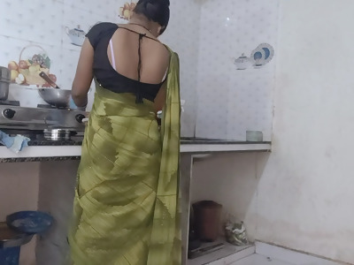 Youporn cookhouse chatting wife husbyouporn